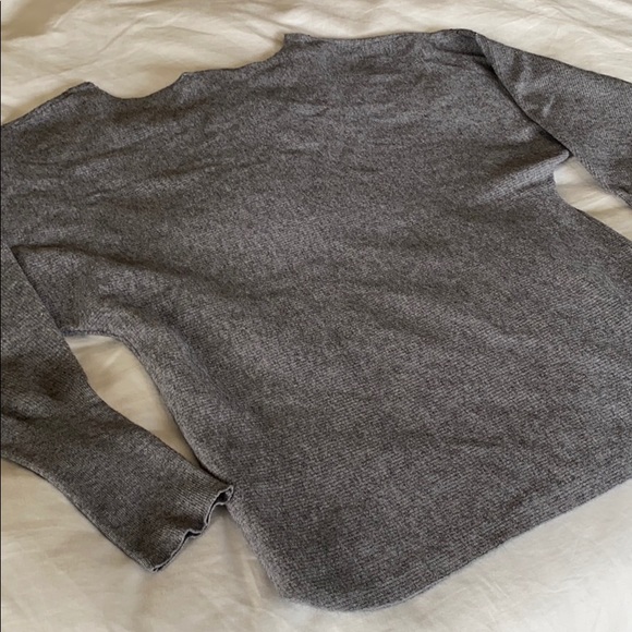 Carré Noir Grey Beaded Sweater (Medium) - Picture 3 of 4